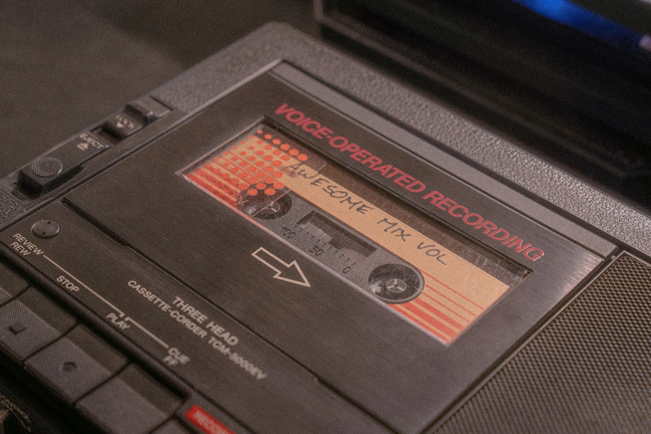 Scopri il valore attuale dei vecchi videoregistratori VHS: la lista dei modelli che valgono una fortuna nel 2025 Scopri il valore attuale dei vecchi videoregistratori VHS: la lista dei modelli che valgono una fortuna nel 2025