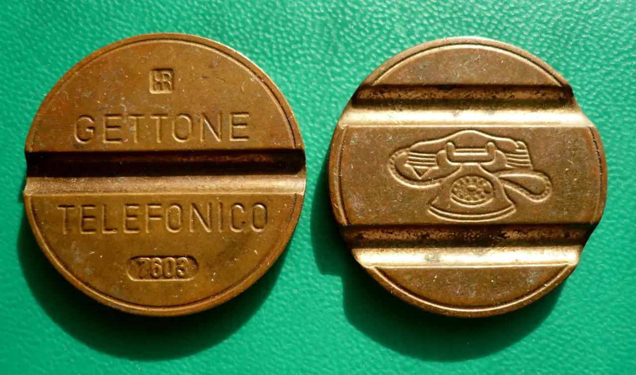 Gettoni telefonici anni '60 di valore: ecco le valutazioni dei collezionisti Gettoni telefonici anni '60 di valore: ecco le valutazioni dei collezionisti