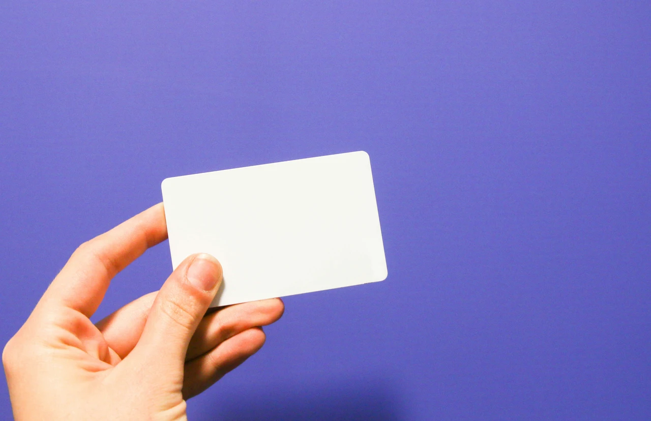 Scopri il trucco definitivo per riconoscere una carta regalo manomessa: i segnali secondo la Polizia Postale Scopri il trucco definitivo per riconoscere una carta regalo manomessa: i segnali secondo la Polizia Postale
