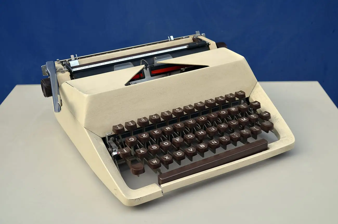 Hai trovato una vecchia macchina da scrivere Olivetti? Attenzione, può valere più di 1.000 euro oggi Hai trovato una vecchia macchina da scrivere Olivetti? Attenzione, può valere più di 1.000 euro oggi