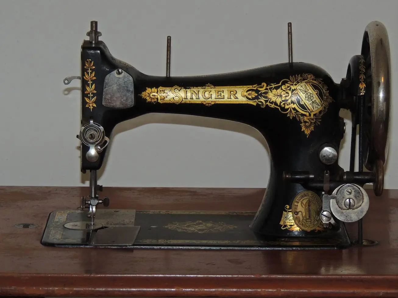 Hai ereditato una macchina da cucire Singer? Controlla subito il modello: può valere migliaia Hai ereditato una macchina da cucire Singer? Controlla subito il modello: può valere migliaia